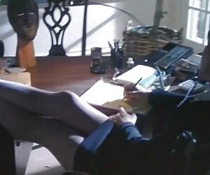 کریستی کانیون در مقابل فیلم سوپر خارجی باکیفیت ران جرمی